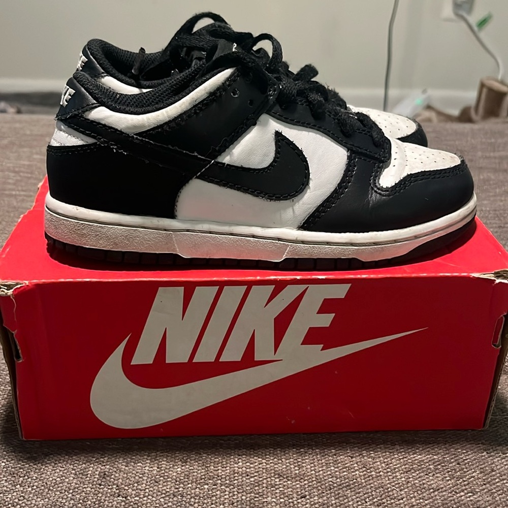 Nike Panda dunks